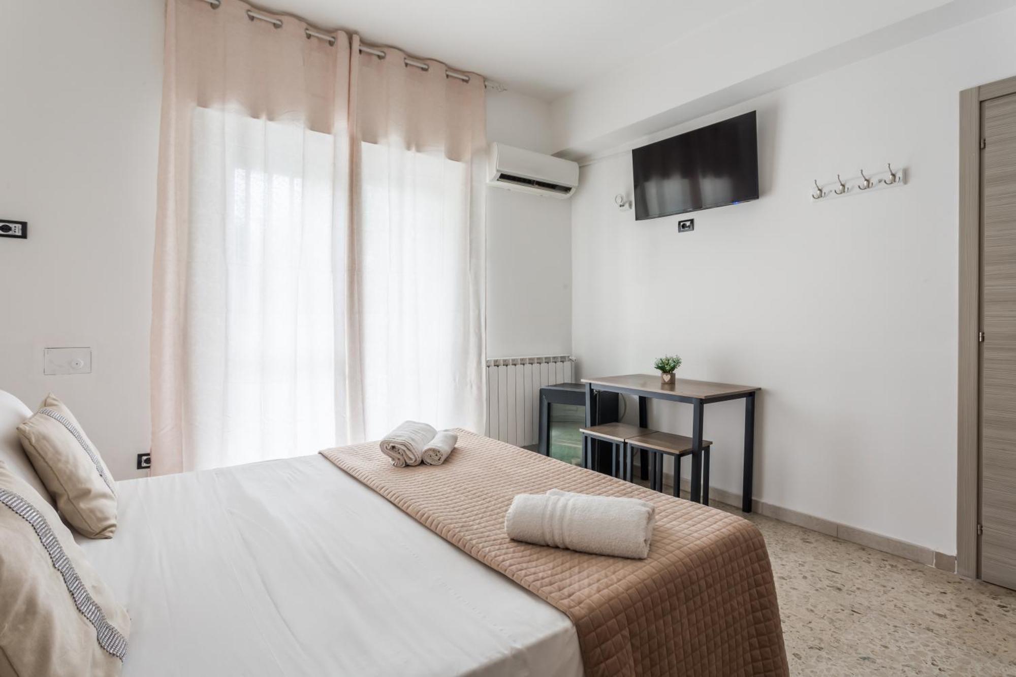 Napoli Fly Guest House 290 Eksteriør bilde
